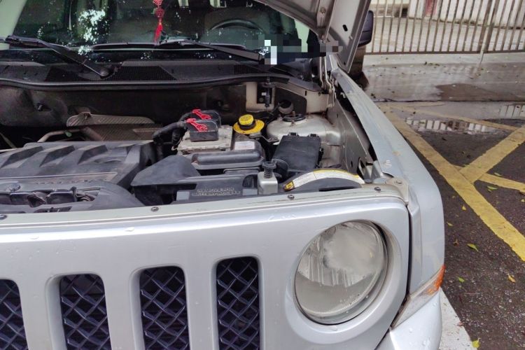Used Jeep Patriot 2012 2.4 Sport Edition Engine Bay Left