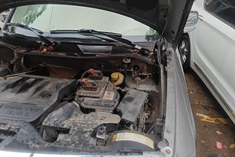 Used Jeep Patriot 2012 2.4 Sport Edition Engine Bay Left