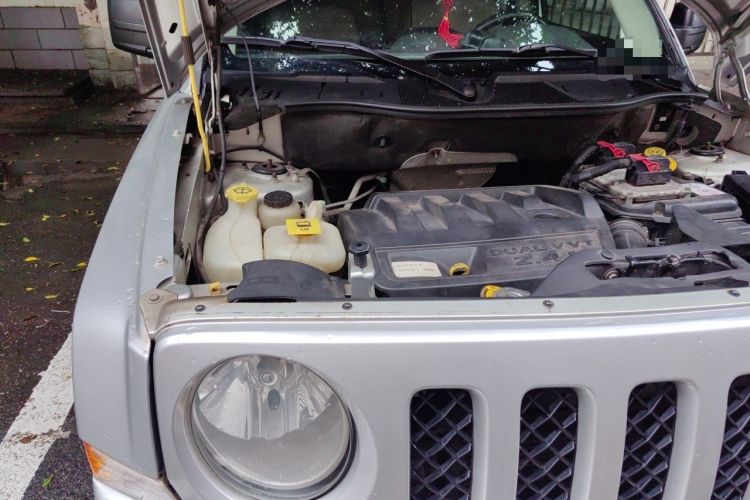 Used Jeep Patriot 2012 2.4 Sport Edition Engine Bay Right