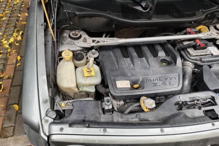 Used Jeep Patriot 2012 2.4 Sport Edition Engine Bay Right