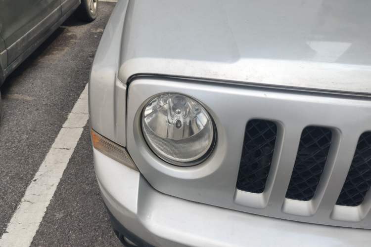 Used Jeep Patriot 2012 2.4 Sport Edition Right Front Headlight