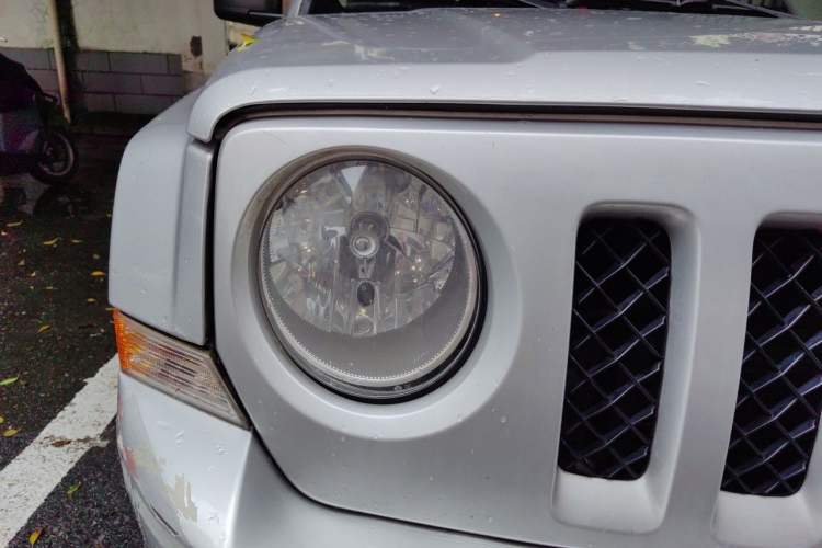 Used Jeep Patriot 2012 2.4 Sport Edition Right Front Headlight