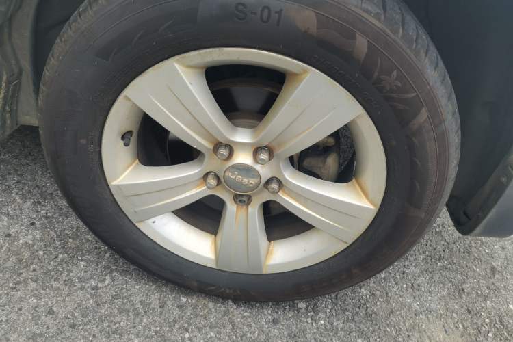 Used Jeep Patriot 2012 2.4 Sport Edition Right Front Wheel Hub
