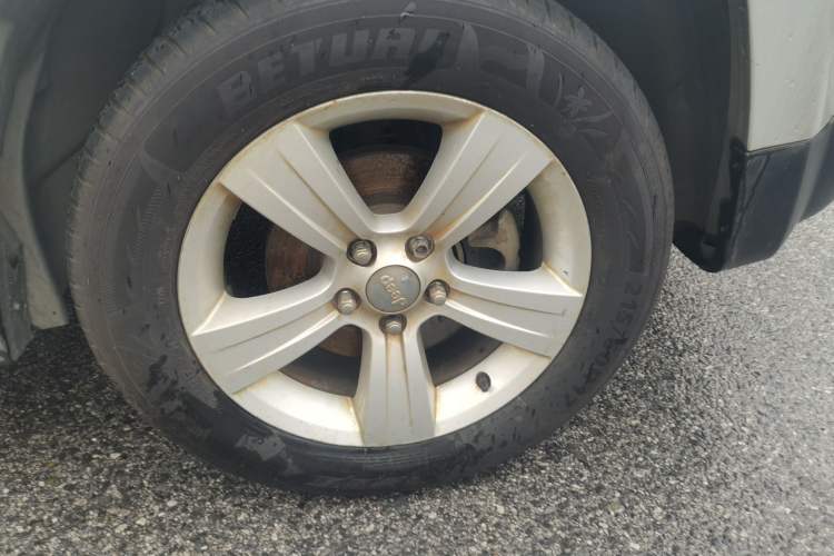 Used Jeep Patriot 2012 2.4 Sport Edition Right Front Wheel Hub