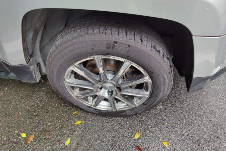 Used Jeep Patriot 2012 2.4 Sport Edition Right Front Wheel Hub