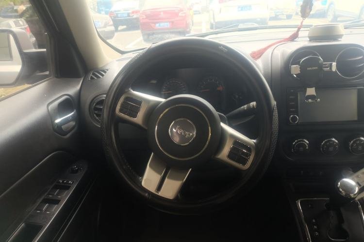 Used Jeep Patriot 2012 2.4 Sport Edition Steering Wheel