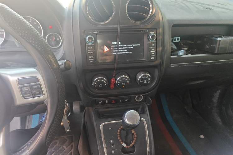 Used Jeep Patriot 2012 2.4 Luxury Edition Audio And AC Panel