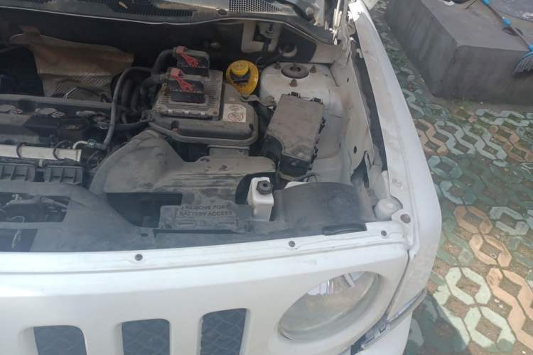 Used Jeep Patriot 2012 2.4 Sport Edition Engine Bay Left