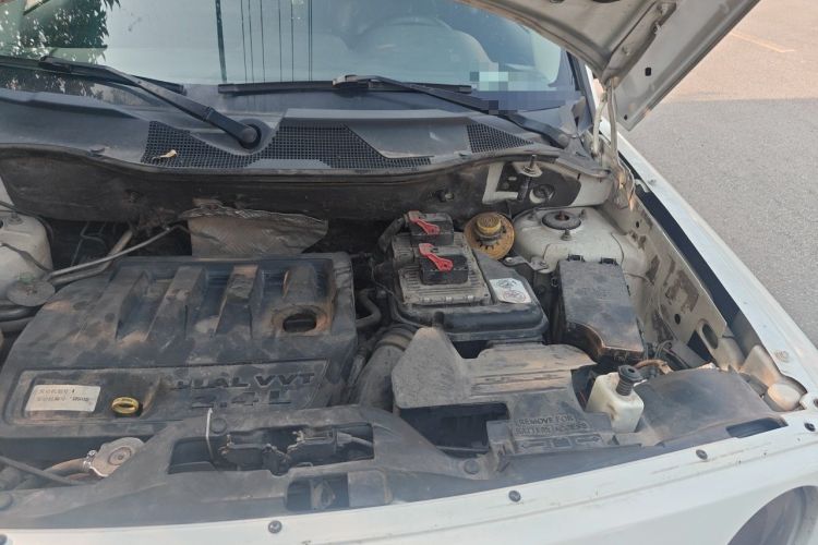 Used Jeep Patriot 2012 2.4 Luxury Edition Engine Bay Left