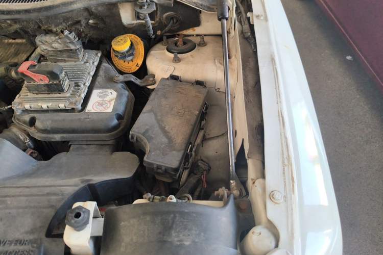 Used Jeep Patriot 2012 2.4 Luxury Edition Engine Bay Left