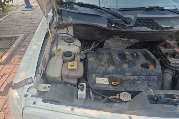 Used Jeep Patriot 2012 2.4 Luxury Edition Engine Bay Right