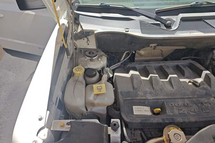 Used Jeep Patriot 2012 2.4 Luxury Edition Engine Bay Right
