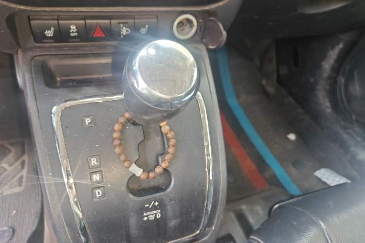Used Jeep Patriot 2012 2.4 Luxury Edition Gear Lever