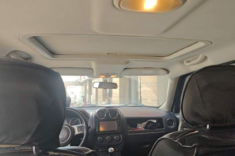 Used Jeep Patriot 2012 2.4 Luxury Edition Headliner