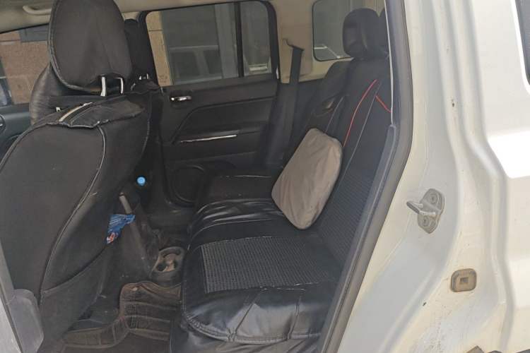 Used Jeep Patriot 2012 2.4 Luxury Edition Left Rear Seat