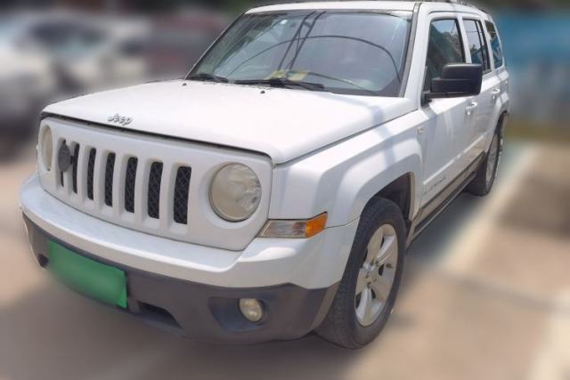 Jeep Patriot 2012 2.4 Luxury Edition مستعملة