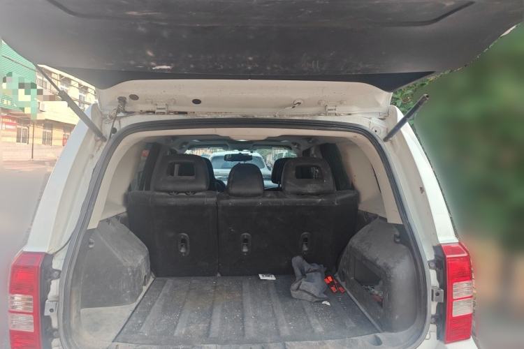 Used Jeep Patriot 2012 2.4 Luxury Edition Trunk