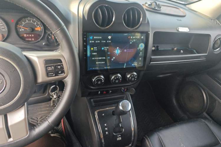 Used Jeep Patriot 2013 2.4 Sport Edition Audio And AC Panel