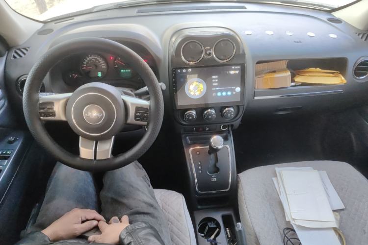 Used Jeep Patriot 2013 2.4 Sport Edition Center Console