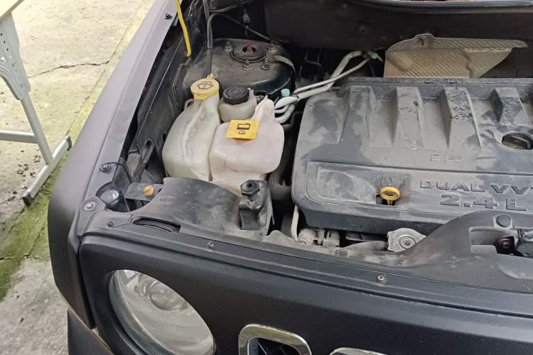 Used Jeep Patriot 2013 2.4 Sport Edition Engine Bay Right