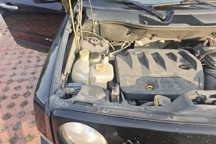 Used Jeep Patriot 2013 2.4 Sport Edition Engine Bay Right