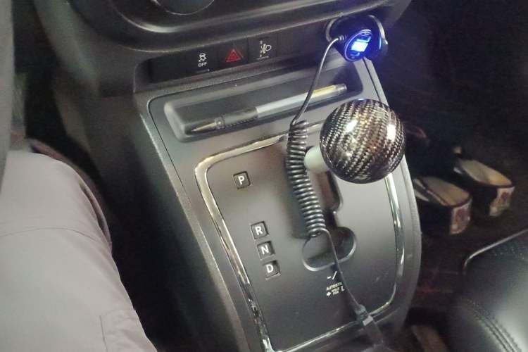 Used Jeep Patriot 2013 2.4 Sport Edition Gear Lever