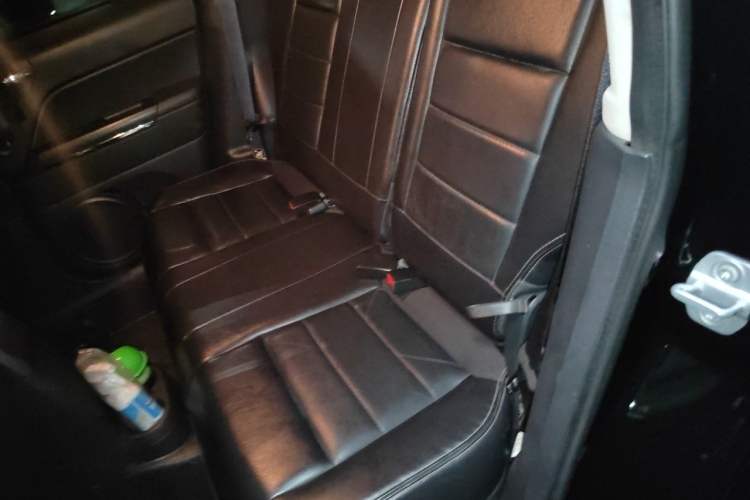 Used Jeep Patriot 2013 2.4 Luxury Navigation Edition Left Rear Seat