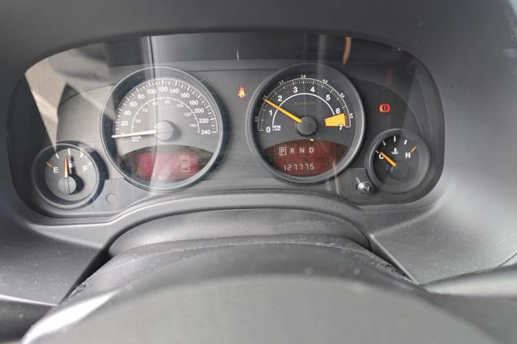 Used Jeep Patriot 2013 2.4 Sport Edition Odometer Close Up