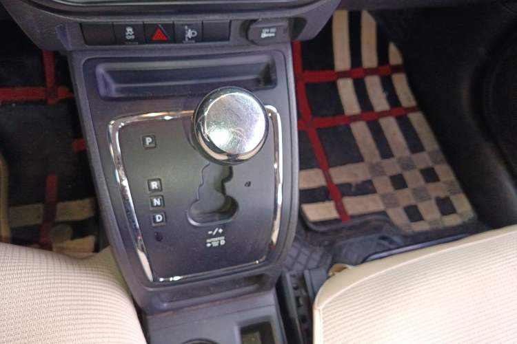 Used Jeep Patriot 2013 2.4 Sport Edition Gear Lever