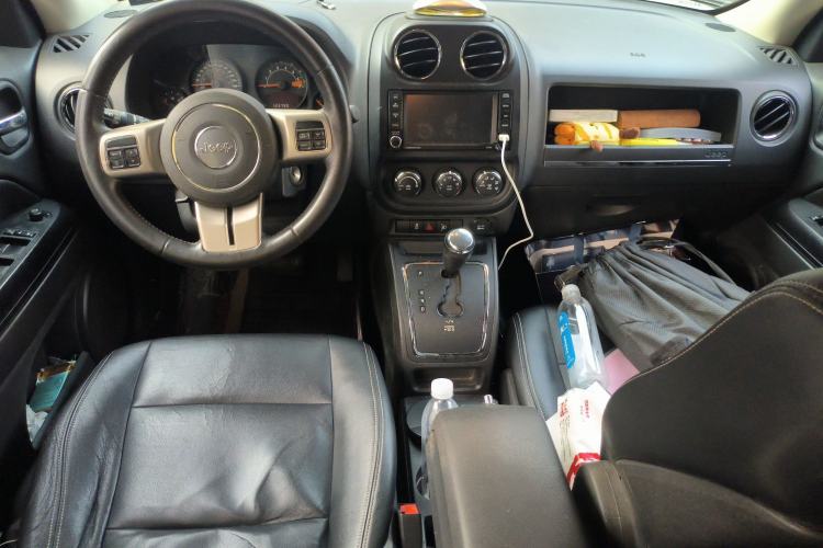 Used Jeep Patriot 2013 2.4 Sport Edition Center Console