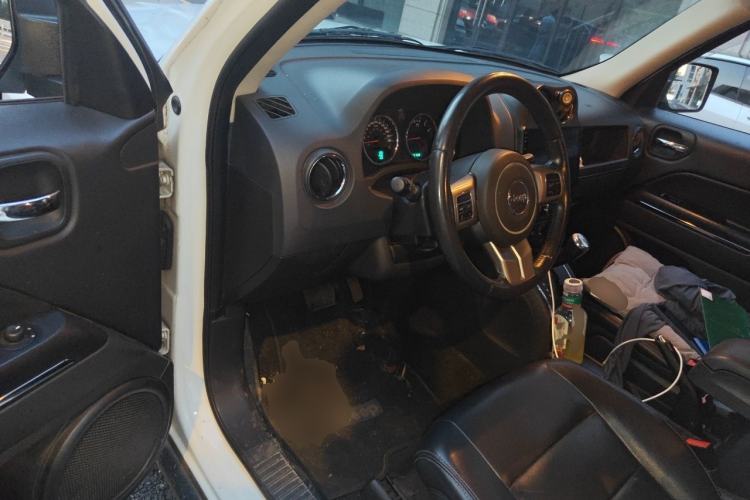 Used Jeep Patriot 2013 2.4 Luxury Navigation Edition Driver Seat