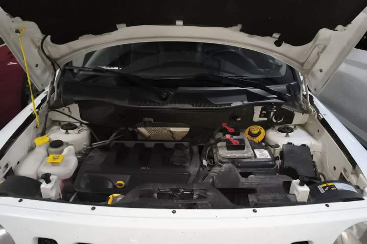 Used Jeep Patriot 2013 2.4 Luxury Navigation Edition Engine Bay