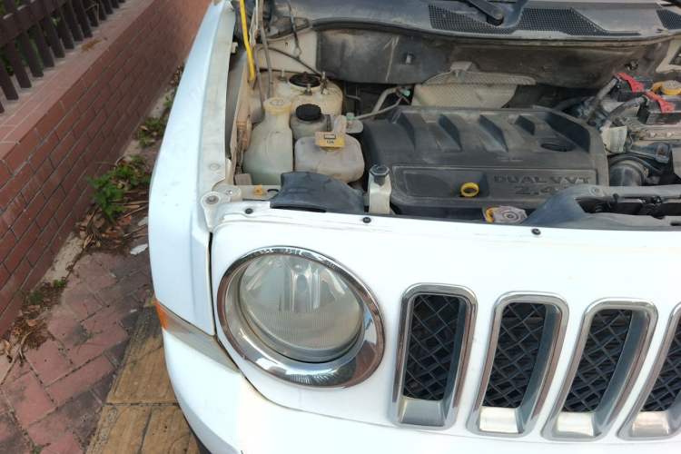 Used Jeep Patriot 2013 2.4 Sport Edition Engine Bay Right