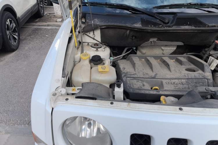 Used Jeep Patriot 2013 2.4 Sport Edition Engine Bay Right