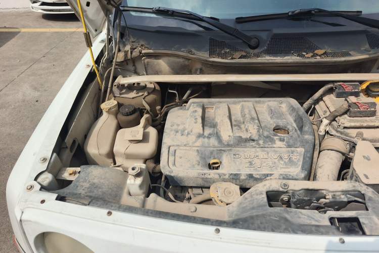 Used Jeep Patriot 2013 2.4 Luxury Navigation Edition Engine Bay Right