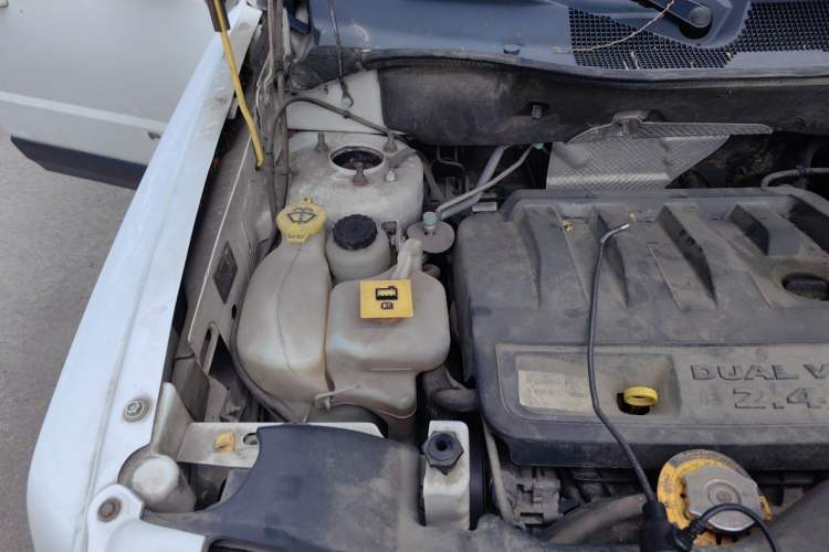 Used Jeep Patriot 2013 2.4 Black Sport Edition Engine Bay Right