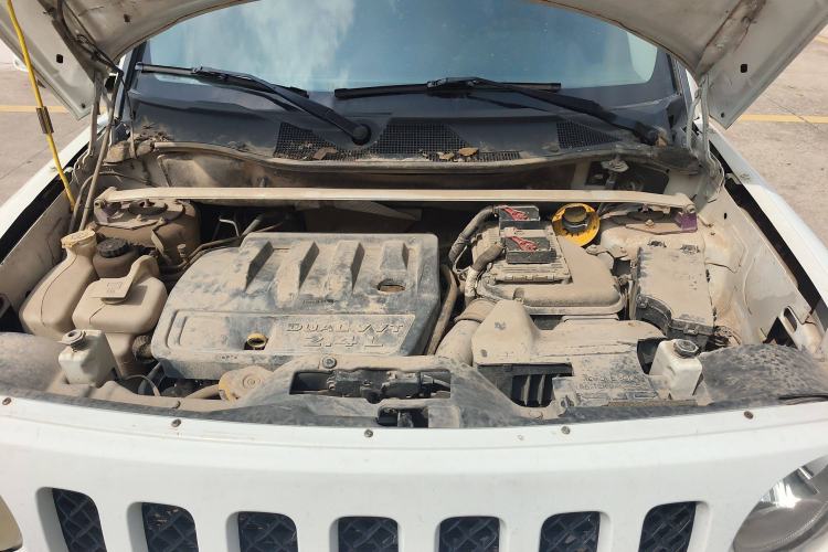 Used Jeep Patriot 2013 2.4 Luxury Navigation Edition Engine Bay