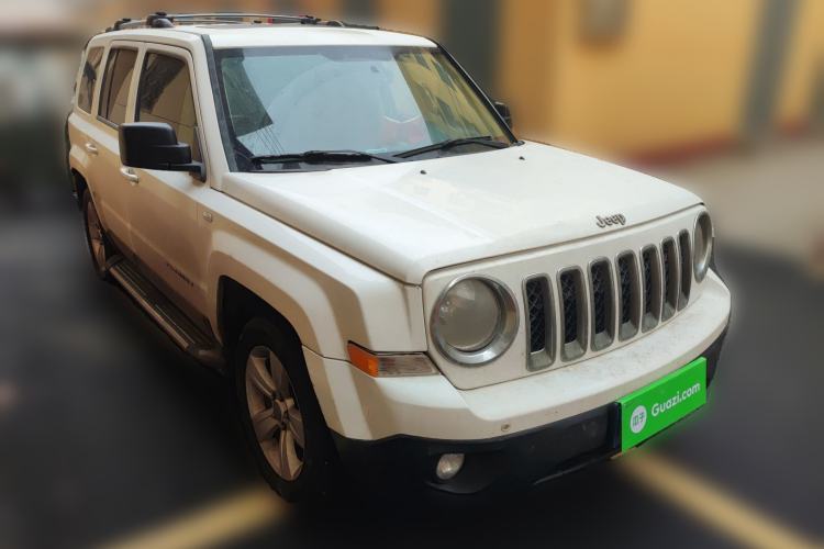 Used Jeep Patriot 2013 2.4 Luxury Navigation Edition Front Right 45 Deg