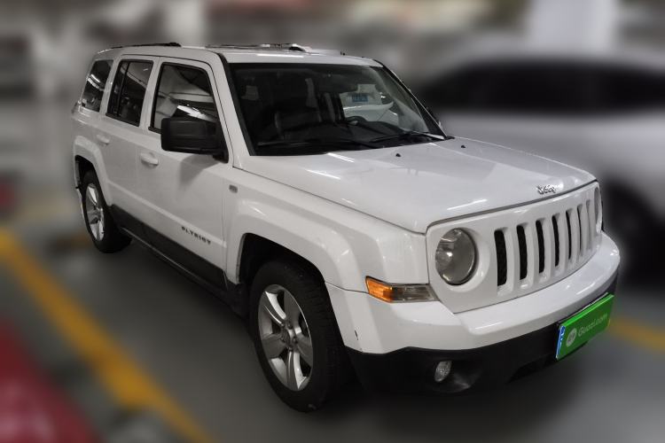 Used Jeep Patriot 2013 2.4 Luxury Navigation Edition Front Right 45 Deg