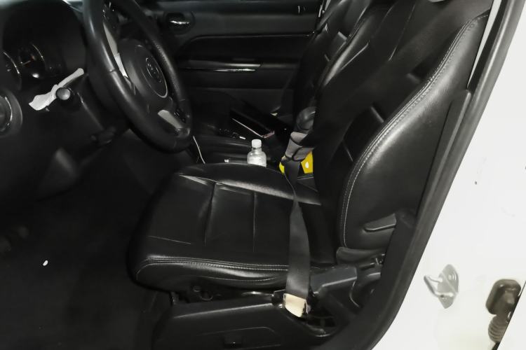 Used Jeep Patriot 2013 2.4 Luxury Navigation Edition Left Front Seat
