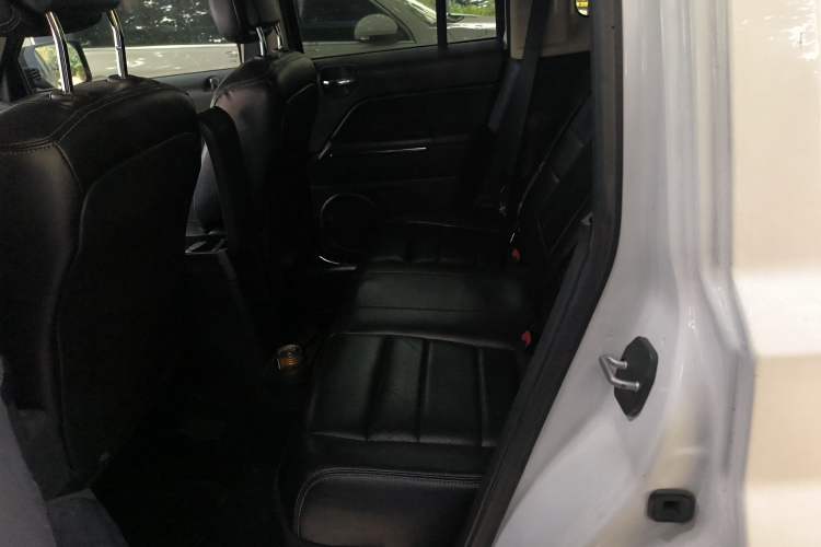 Used Jeep Patriot 2013 2.4 Luxury Navigation Edition Left Rear Seat