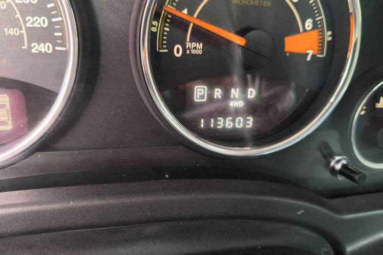 Used Jeep Patriot 2013 2.4 Luxury Navigation Edition Odometer Close Up