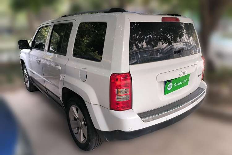 Used Jeep Patriot 2013 2.4 Luxury Navigation Edition Rear Left 45 Deg