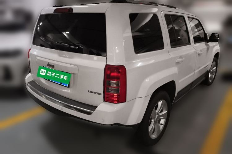 Used Jeep Patriot 2013 2.4 Luxury Navigation Edition Rear Right 45 Deg