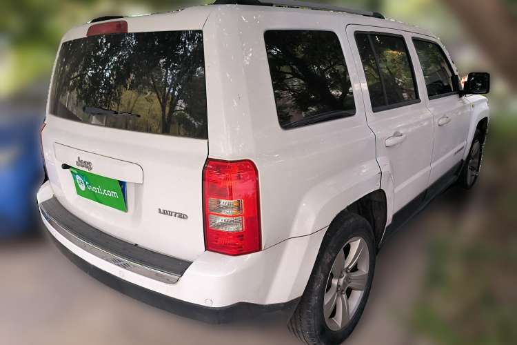 Used Jeep Patriot 2013 2.4 Luxury Navigation Edition Rear Right 45 Deg