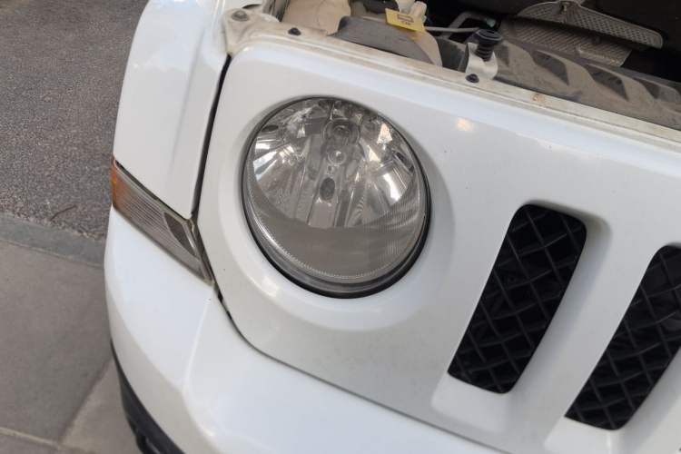 Used Jeep Patriot 2013 2.4 Sport Edition Right Front Headlight