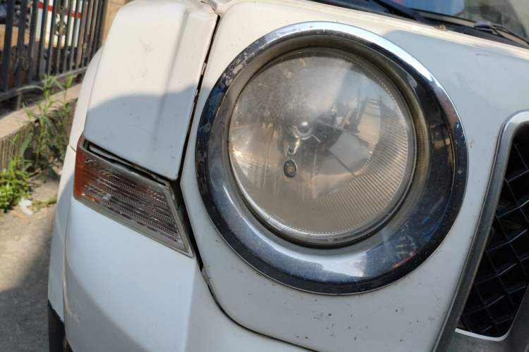 Used Jeep Patriot 2013 2.4 Luxury Navigation Edition Right Front Headlight