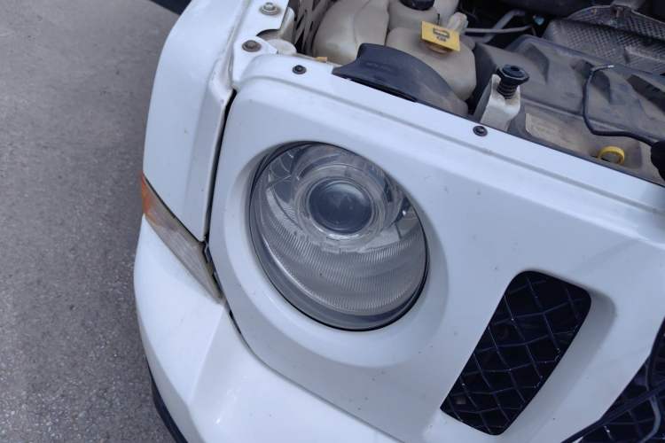 Used Jeep Patriot 2013 2.4 Black Sport Edition Right Front Headlight
