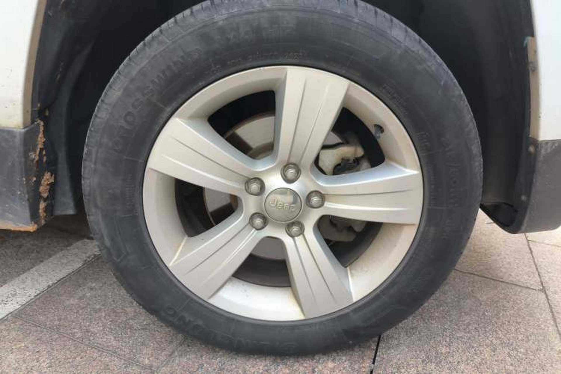 Used Jeep Patriot 2013 2.4 Sport Edition Right Front Wheel Hub