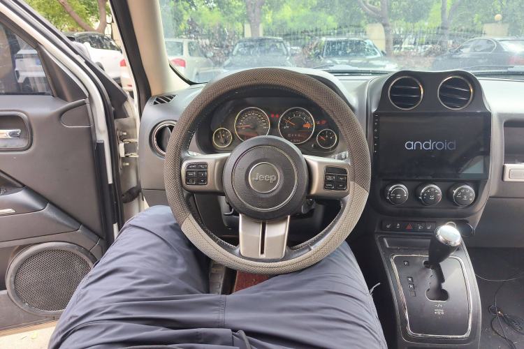 Used Jeep Patriot 2013 2.4 Luxury Navigation Edition Steering Wheel
